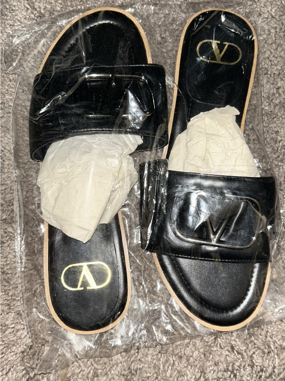 Sandal/Slides - Picture 3 of 3